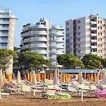Cozy Close To The Villa Lignano Sabbiadoro