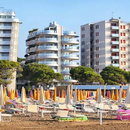 Cozy Close To The Villa Lignano Sabbiadoro